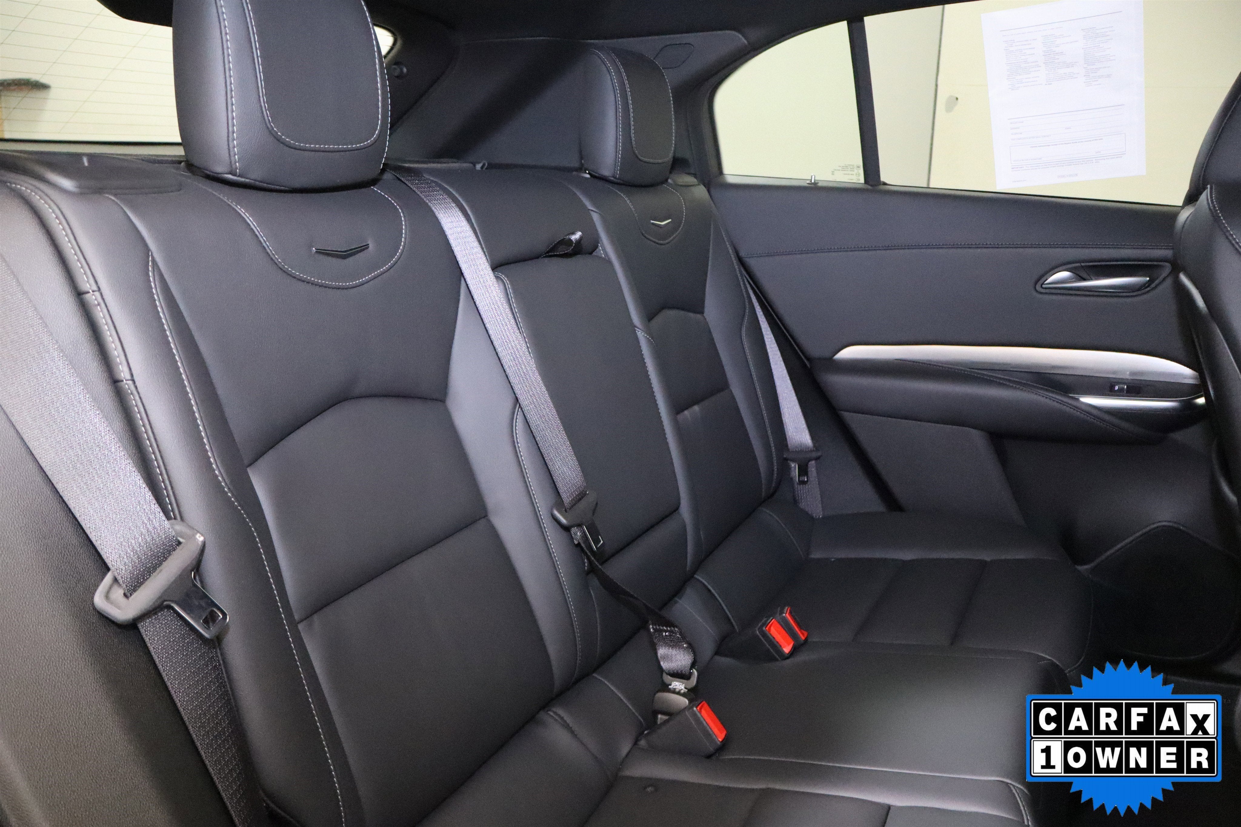 2025 Cadillac XT4 FWD Premium Luxury