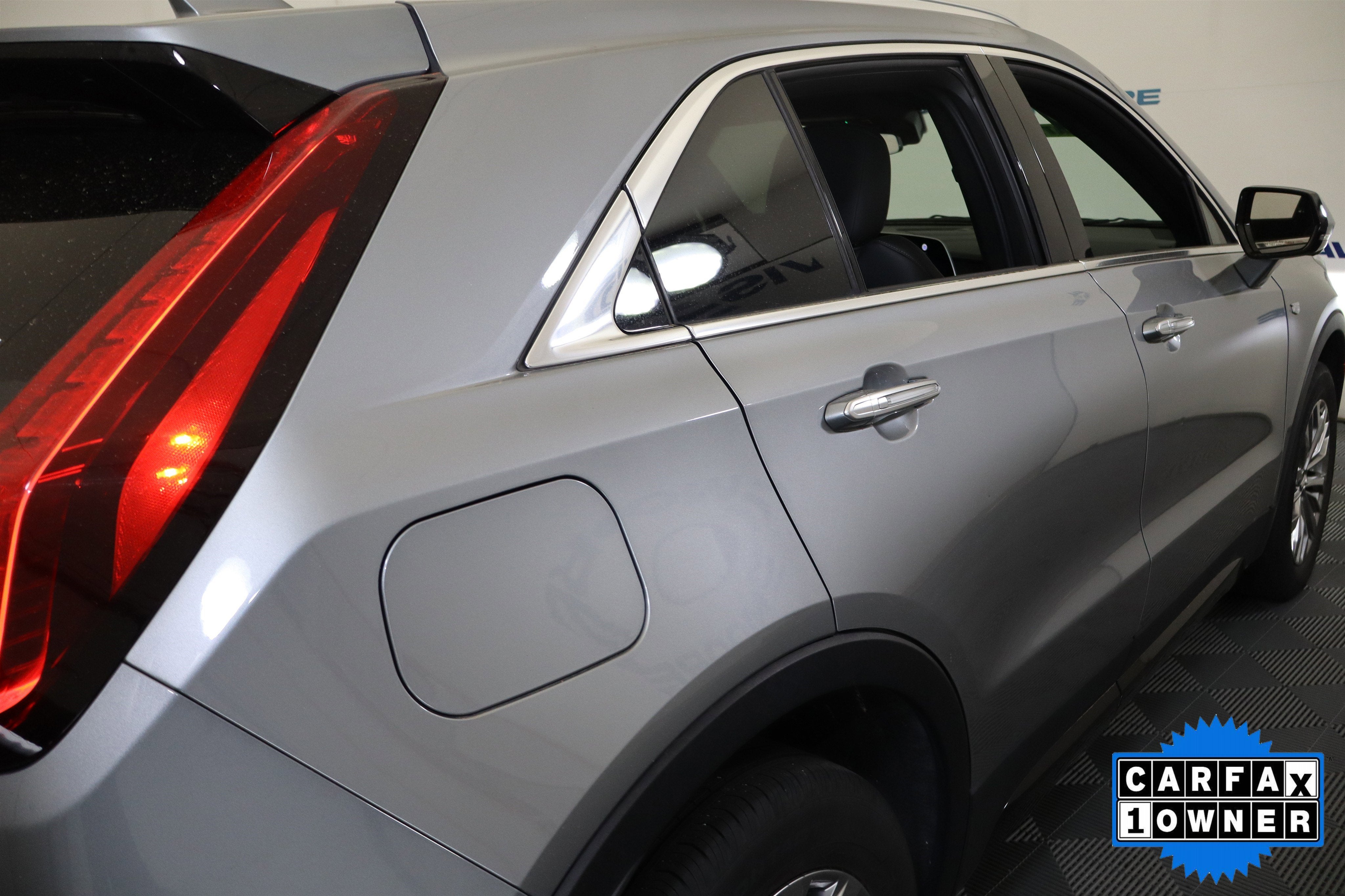 2025 Cadillac XT4 FWD Premium Luxury