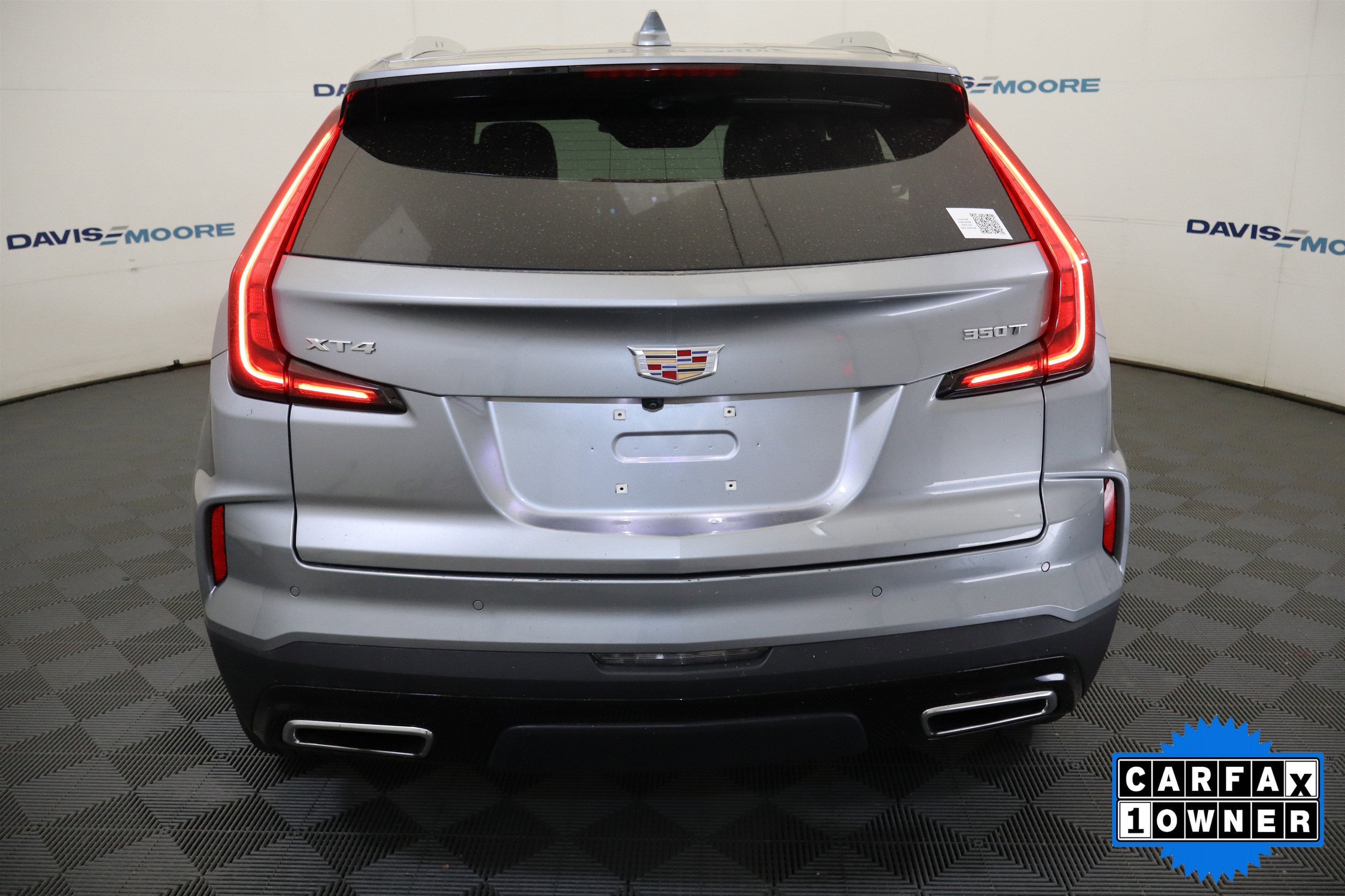 2025 Cadillac XT4 FWD Premium Luxury