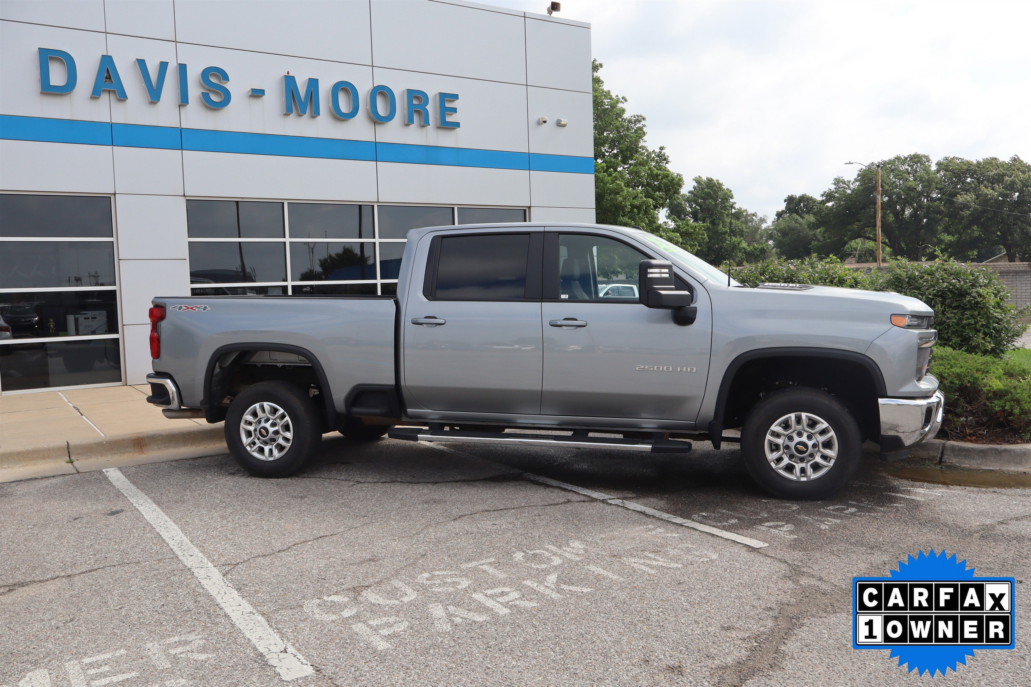2025 Chevrolet Silverado 2500HD LT Crew Cab 4WD