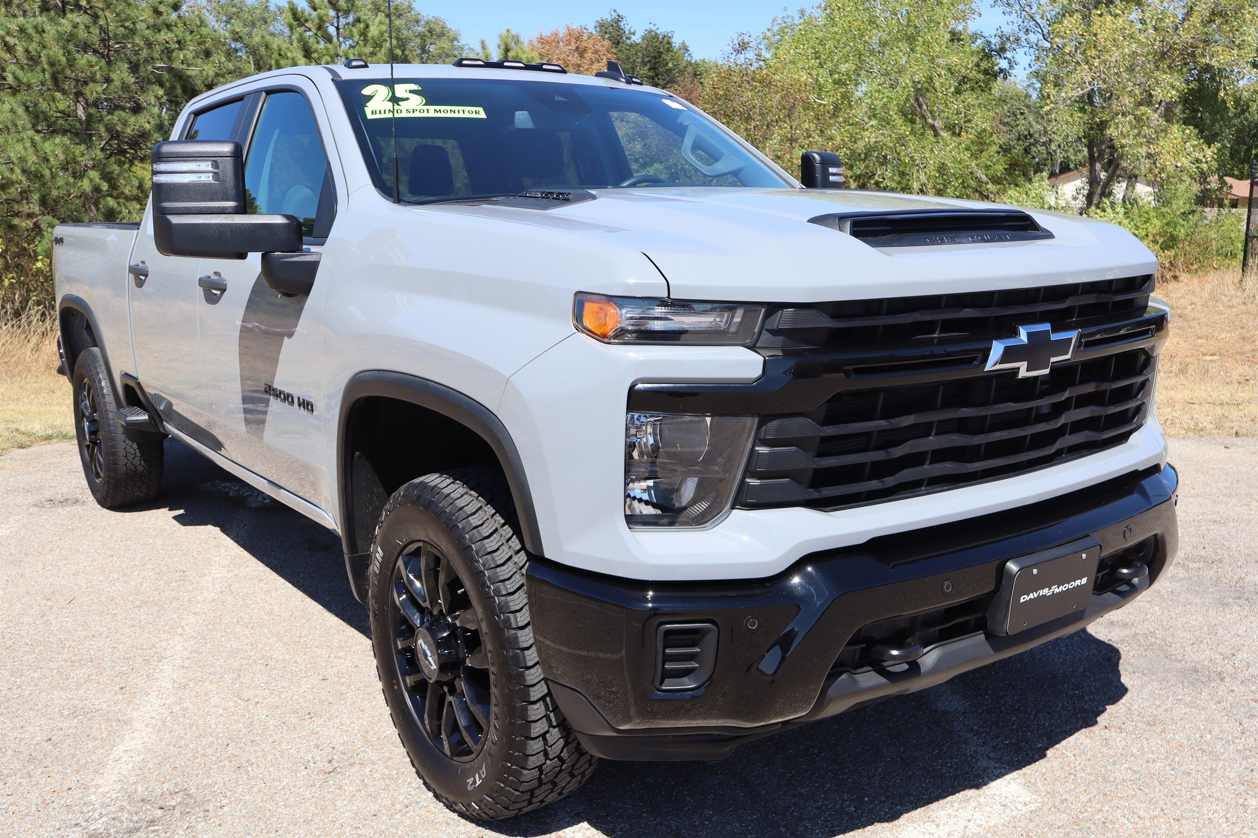 2025 Chevrolet Silverado 2500HD Custom Crew Cab 4WD