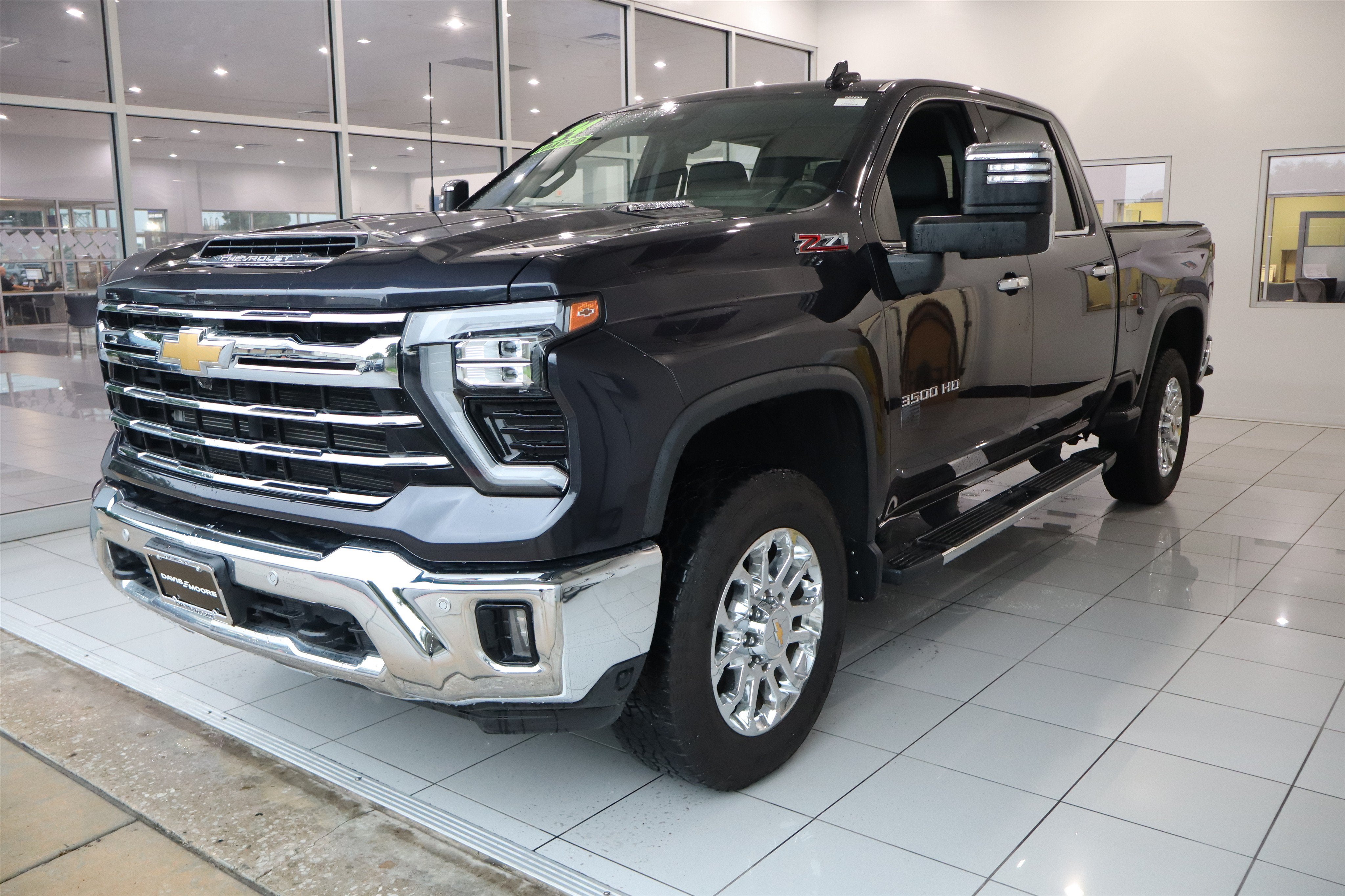 2024 Chevrolet Silverado 3500HD LTZ Crew Cab 4WD