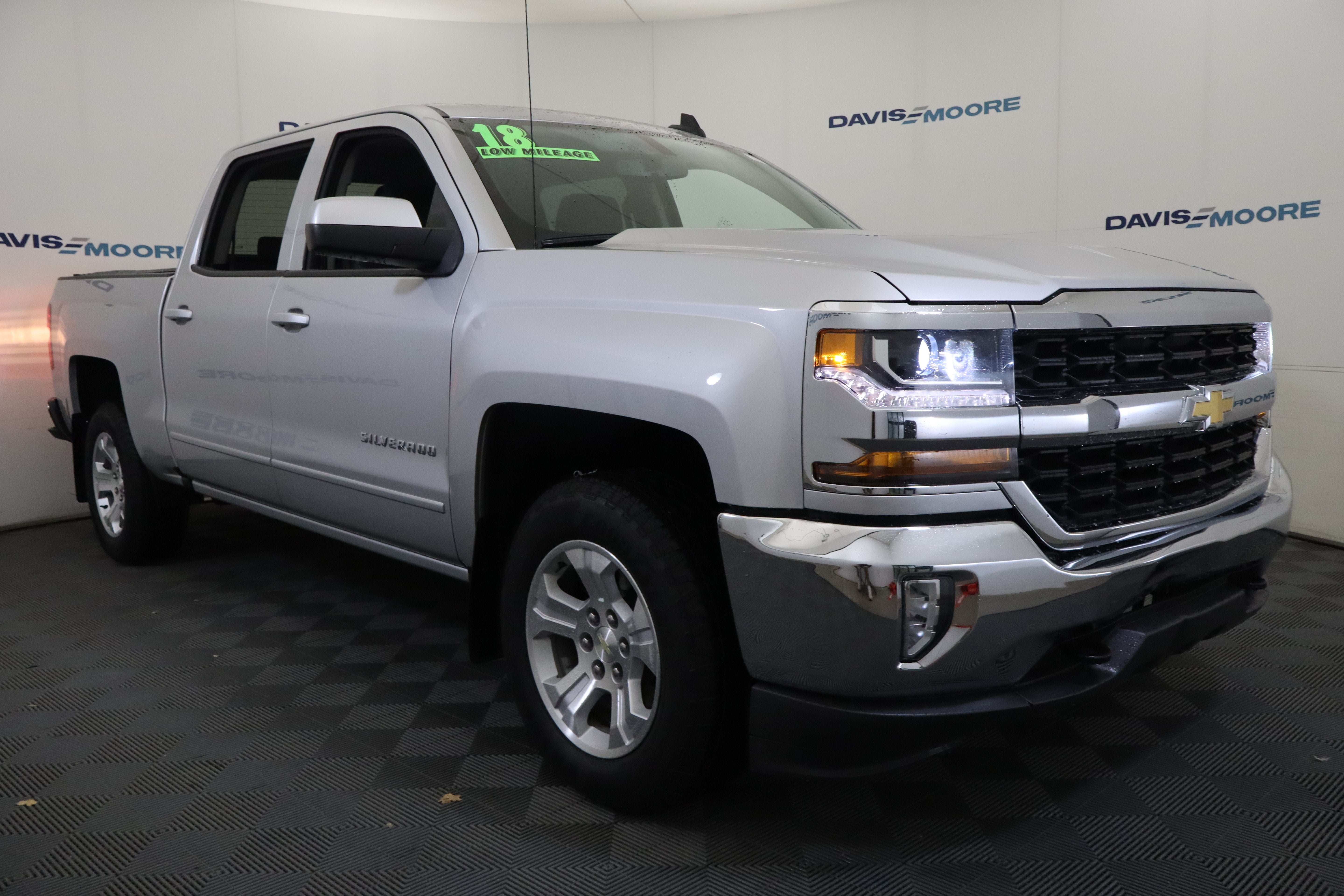 2018 Chevrolet Silverado 1500 LT Crew Cab 4WD