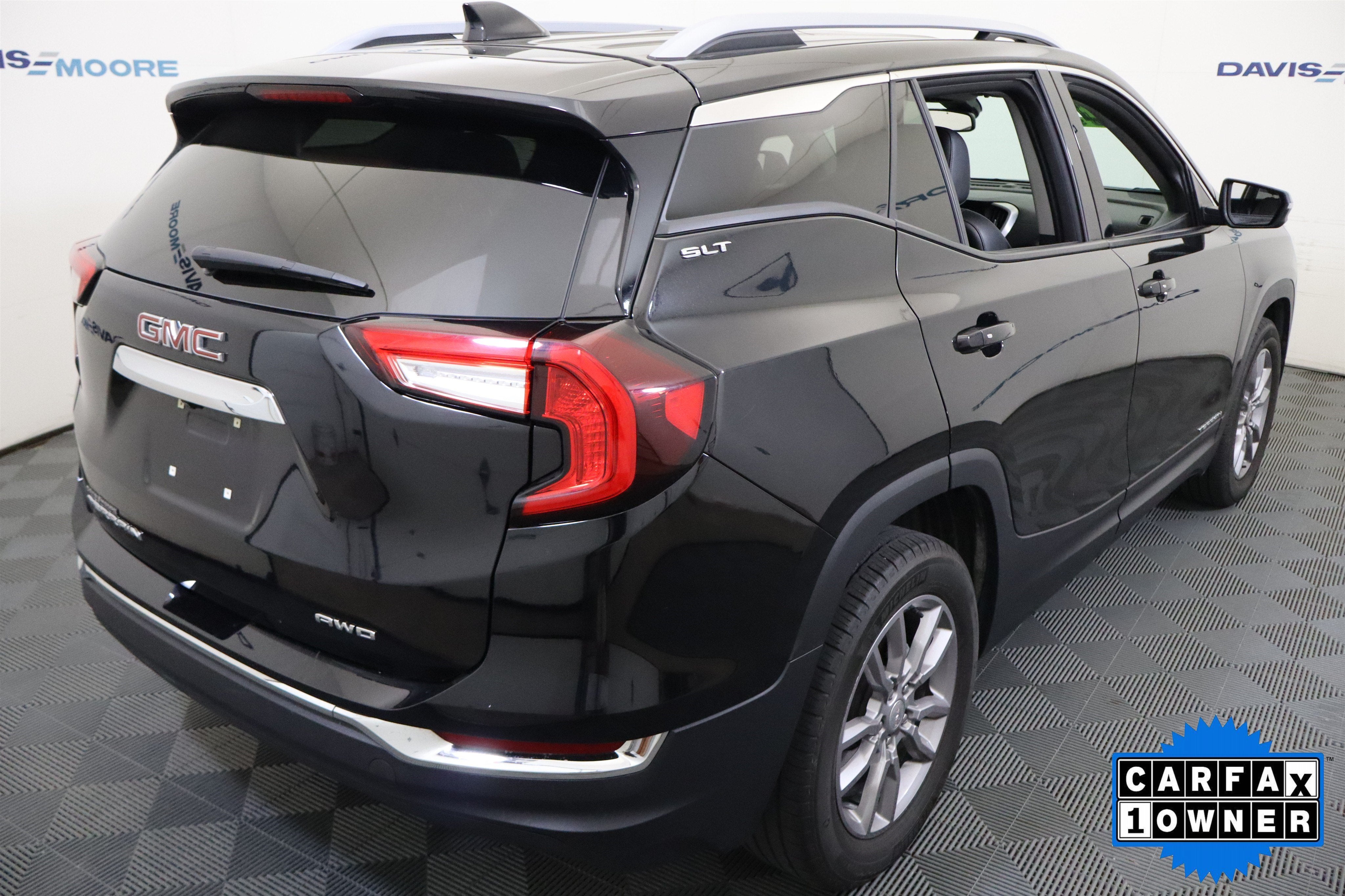 2024 GMC Terrain SLT AWD
