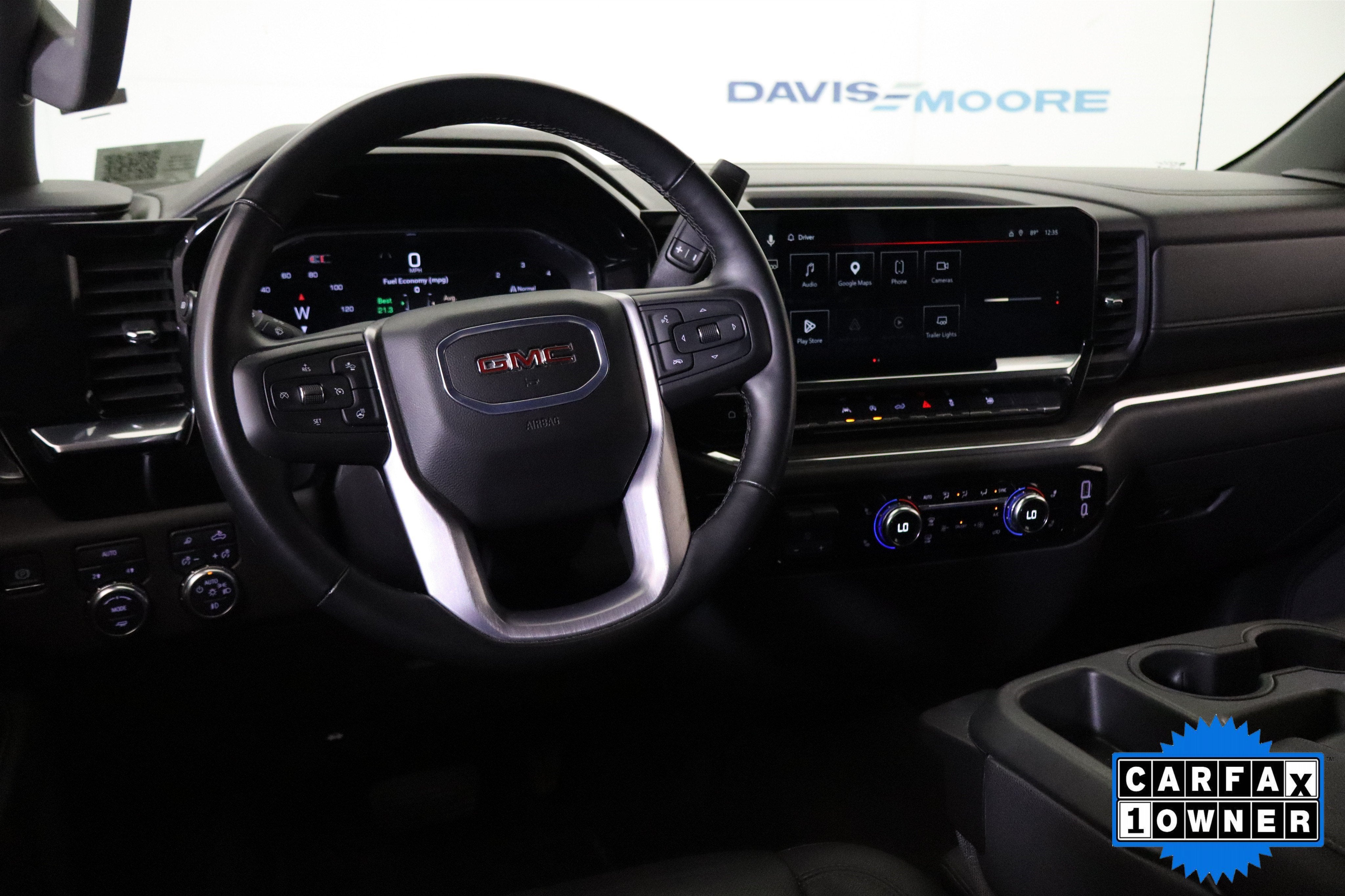2025 GMC Sierra 1500 SLT Crew Cab 4WD