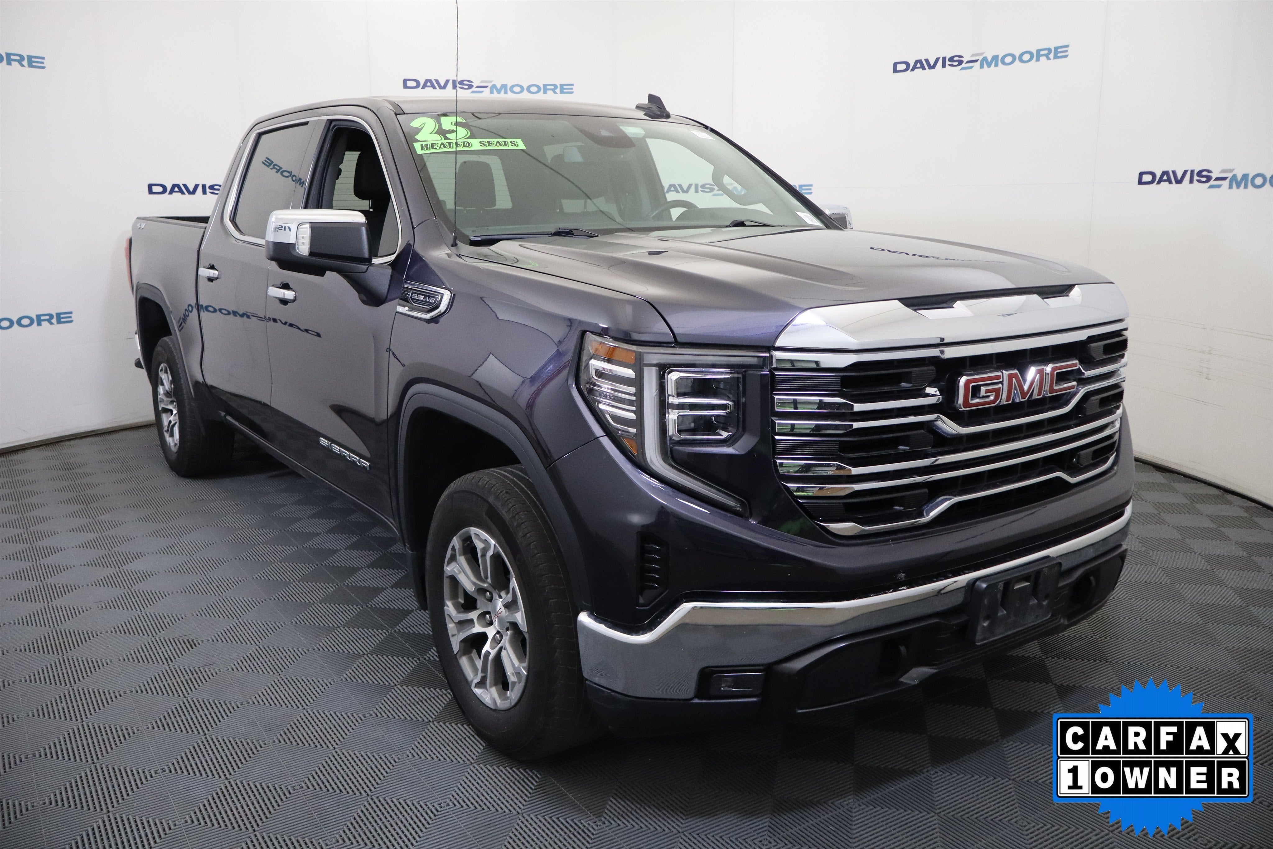 2025 GMC Sierra 1500 SLT Crew Cab 4WD