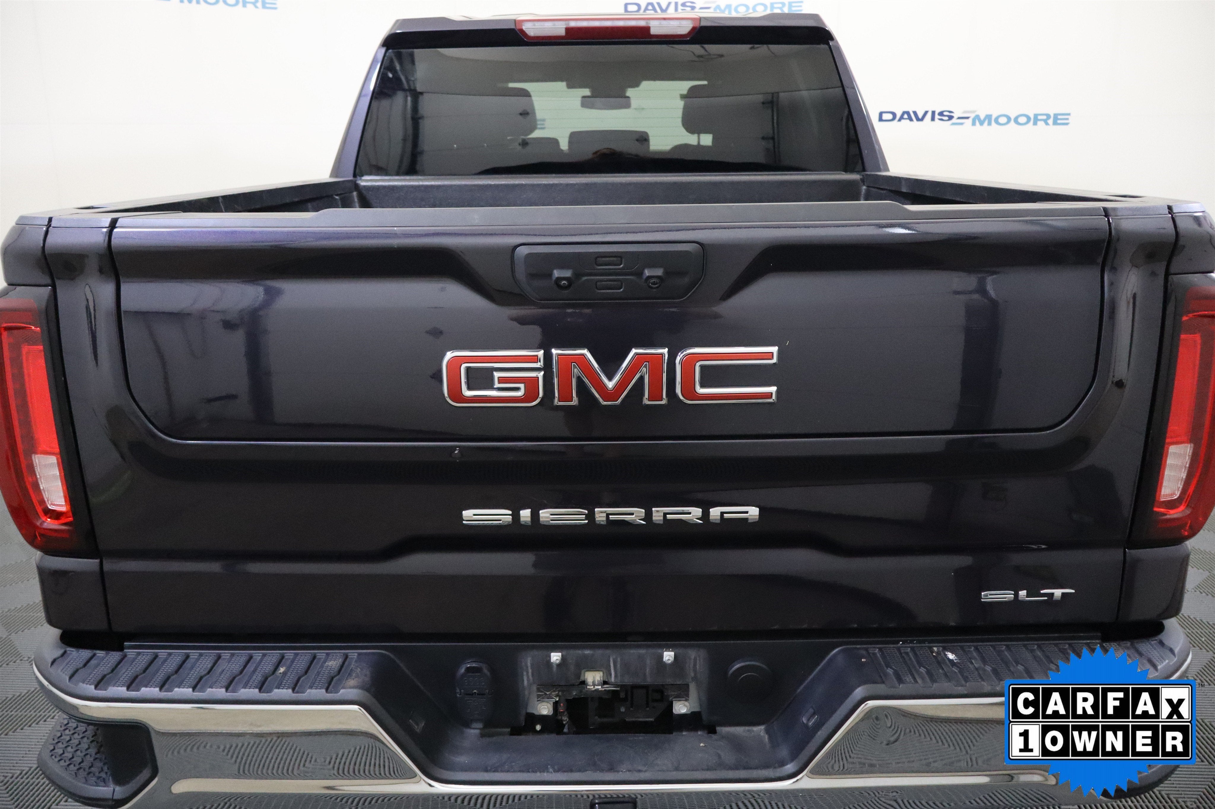 2025 GMC Sierra 1500 SLT Crew Cab 4WD