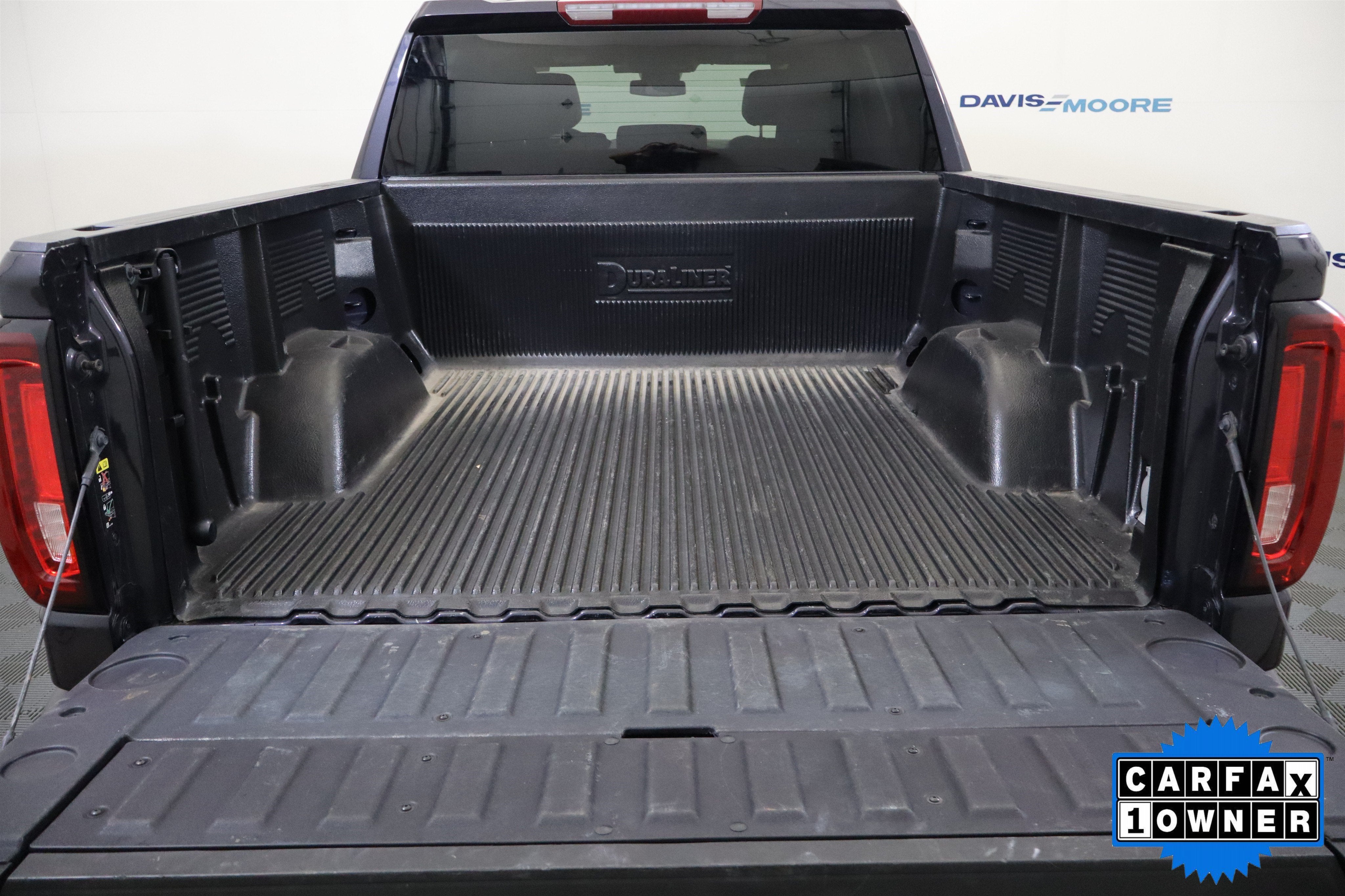 2025 GMC Sierra 1500 SLT Crew Cab 4WD