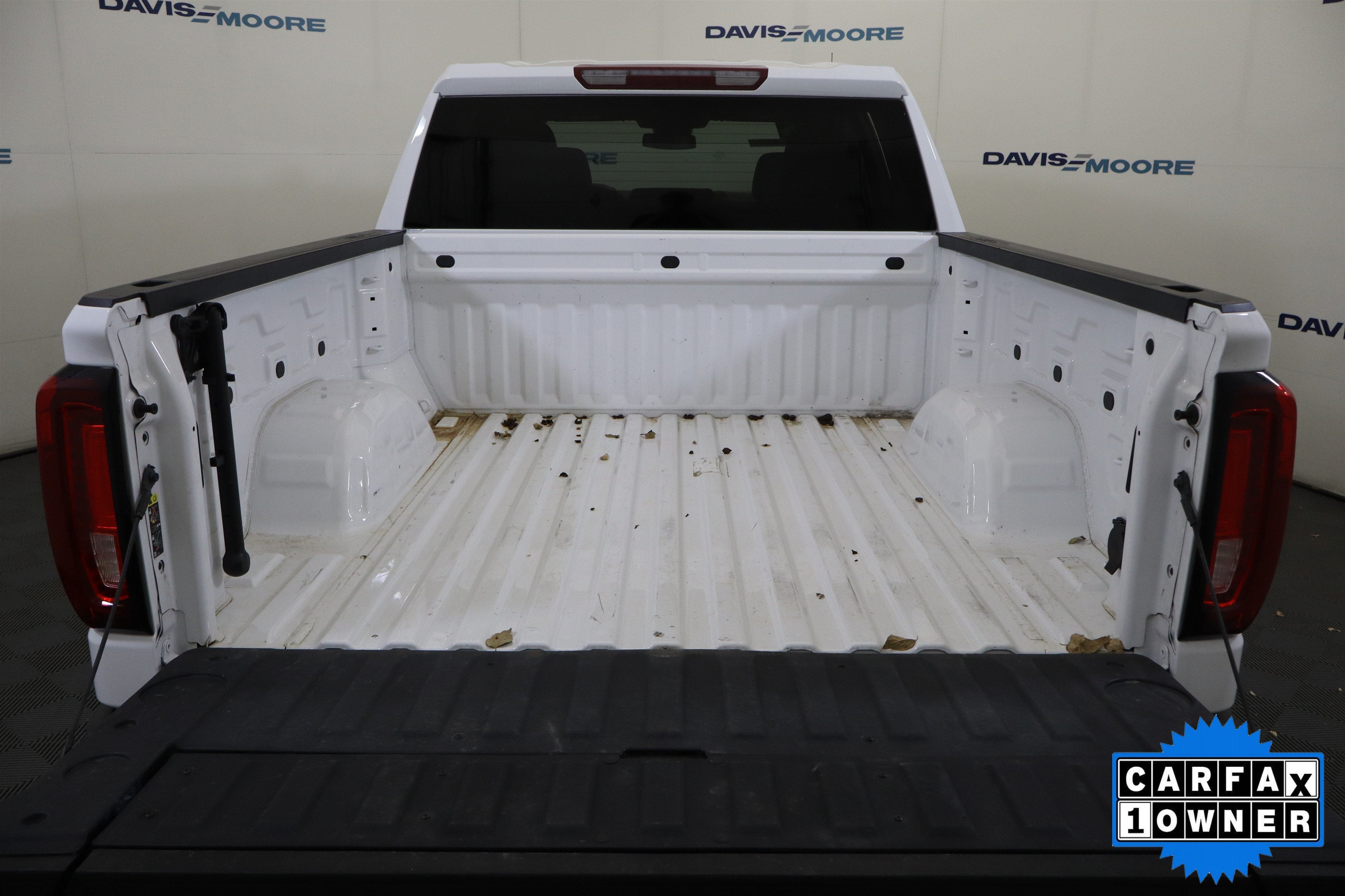 2025 GMC Sierra 1500 SLT Crew Cab 4WD