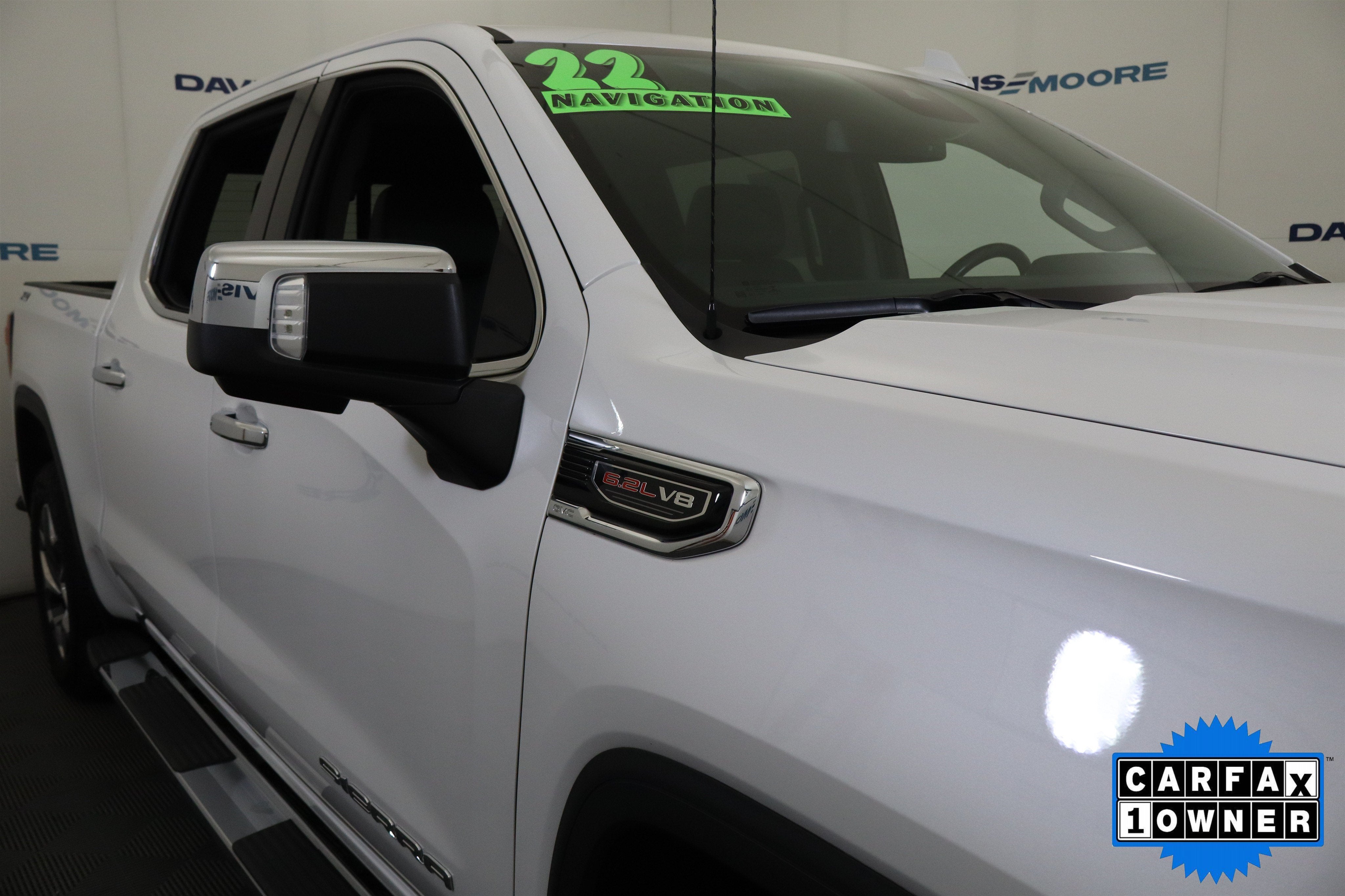 2022 GMC Sierra 1500 SLT Crew Cab 4WD