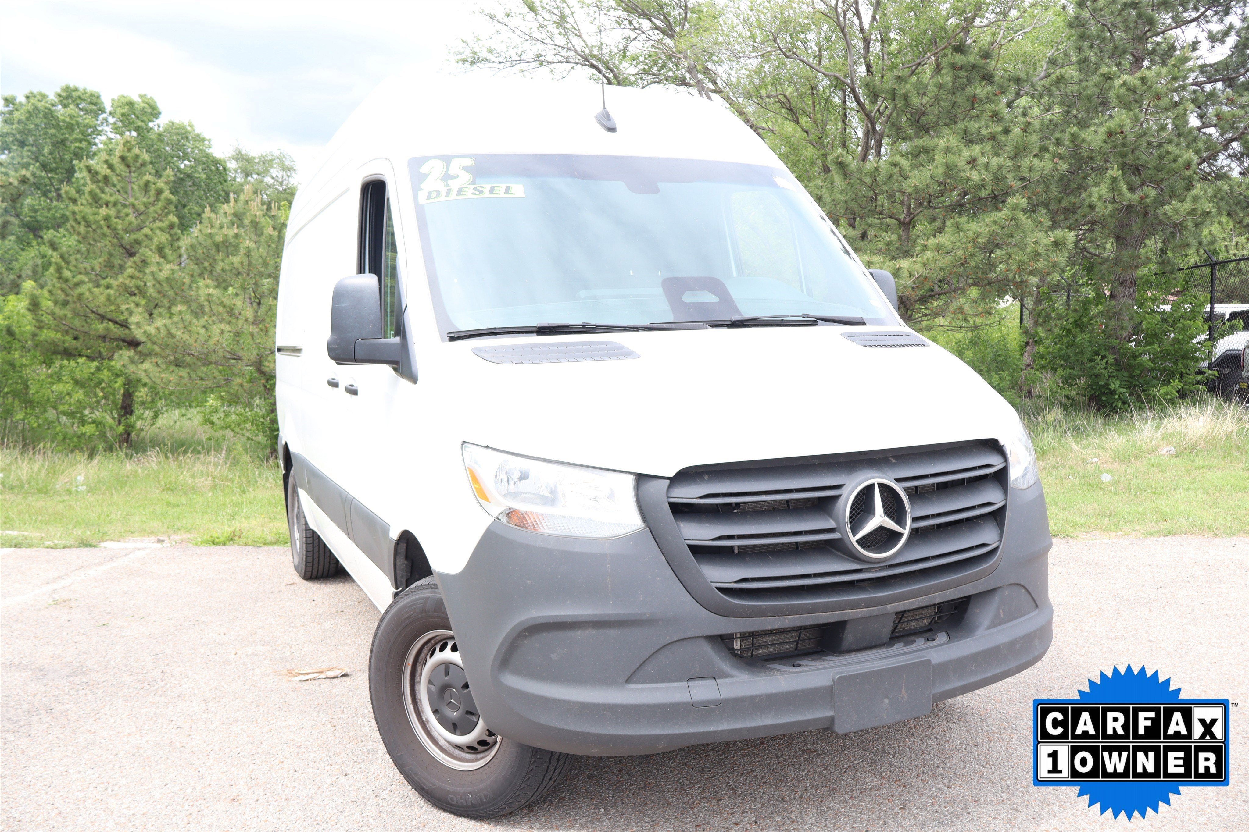 2025 Mercedes-Benz Sprinter Cargo Van Cargo 144 WB